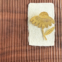 Load image into Gallery viewer, Brass Daisy Brooch