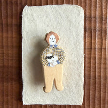Load image into Gallery viewer, spring timber brooch