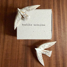 Load image into Gallery viewer, toshiko nakajima ceramic bird brooches - large
