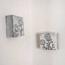 Load image into Gallery viewer, illy's wall flower block artworks