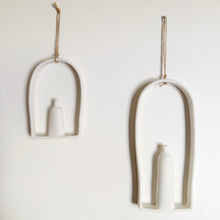 Load image into Gallery viewer, illy's wall arch frame hanging vase - white