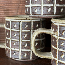 Load image into Gallery viewer, shigaraki carved mugs (dot grid)