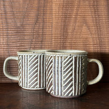 Load image into Gallery viewer, shigaraki carved mugs (diagonal striped)