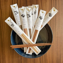Load image into Gallery viewer, japanese timber chopsticks