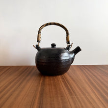 Load image into Gallery viewer, rattan-handled teapot - black