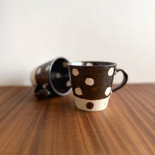 Load image into Gallery viewer, oribe spot mug