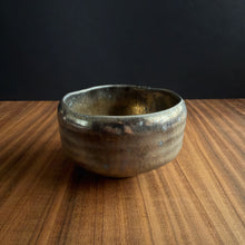 Load image into Gallery viewer, japanese matcha bowl - lustre