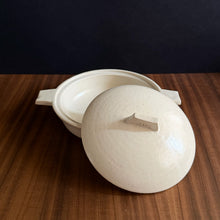 Load image into Gallery viewer, ceramic serving pot - off white