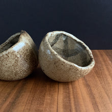 Load image into Gallery viewer, ceramic salt pod - check