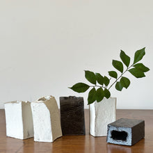 Load image into Gallery viewer, kengo sugawara rectangle vases