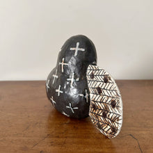Load image into Gallery viewer, masae mitoma ceramic sculpture 2