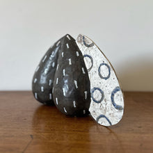 Load image into Gallery viewer, masae mitoma ceramic sculpture 4