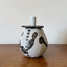 Load image into Gallery viewer, masae mitoma sculptural vase 1 - flower
