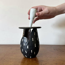 Load image into Gallery viewer, masae mitoma sculptural vase 2 - cutout