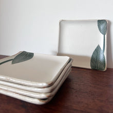 Load image into Gallery viewer, Momoko Otani OM3 - banana leaf rimmed square plate