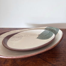 Load image into Gallery viewer, Momoko Otani OM5 - banana leaf boat dish medium