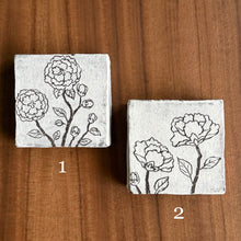Load image into Gallery viewer, illy's wall flower block artworks