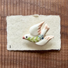 Load image into Gallery viewer, ceramic bird brooches