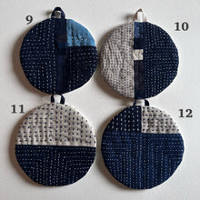 Load image into Gallery viewer, sashiko pot holders CIRCLE