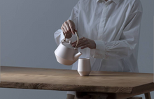 Load image into Gallery viewer, brass-handled teapot - black