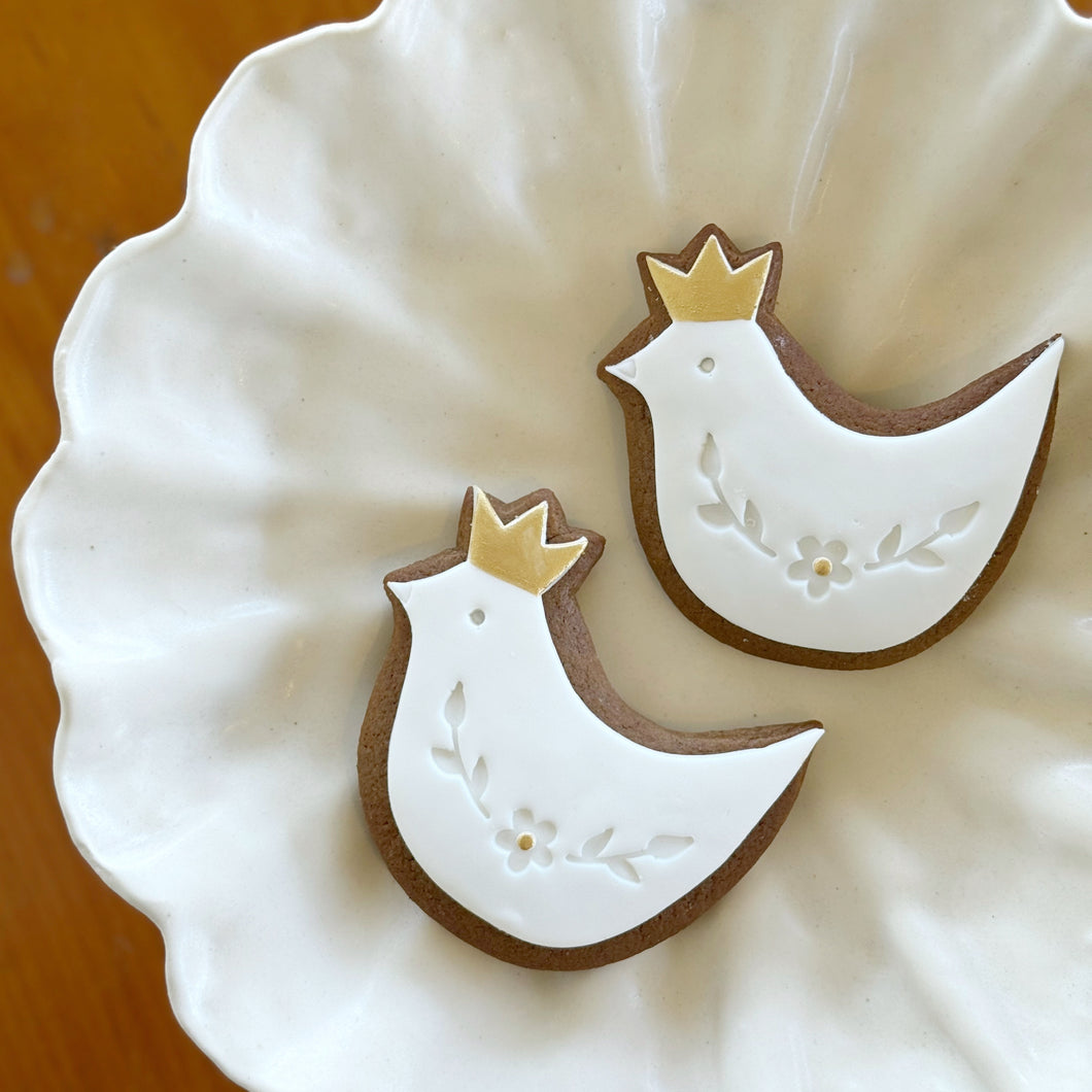 gingerbread EDIBLE ‘gold crown’ biscuit