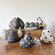Load image into Gallery viewer, masae mitoma ceramic sculpture 7
