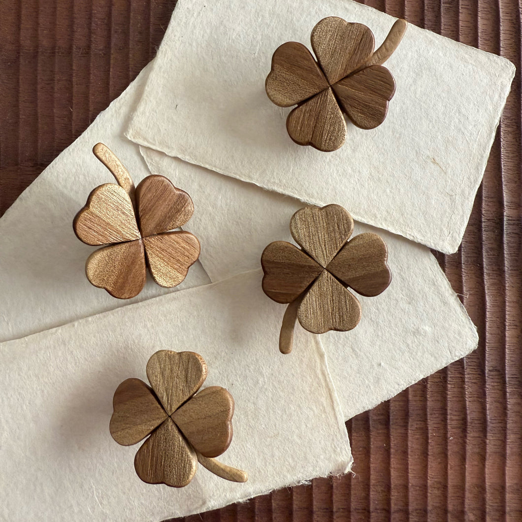 wooden 4 leaf clover brooch