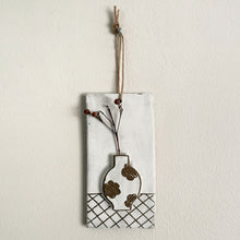 Load image into Gallery viewer, illy's wall hanging plaque vase - brown and white
