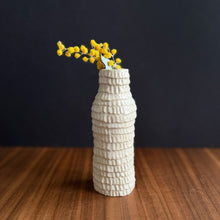 Load image into Gallery viewer, Jennifer Orland frill vase - white small

