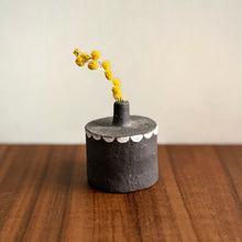 Load image into Gallery viewer, illy's wall collar bud vase - black &amp; white
