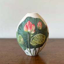 Load image into Gallery viewer, Niharika Hukku lotus vase
