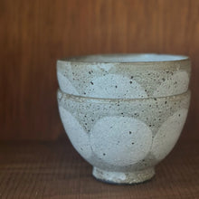 Load image into Gallery viewer, kaname takeguchi small spot bowls - grey/white
