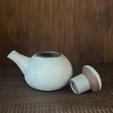 Load image into Gallery viewer, ceramic soy sauce pot
