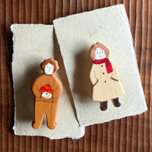 Load image into Gallery viewer, kind offering timber brooch
