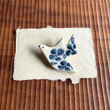 Load image into Gallery viewer, meadow ceramic bird brooch
