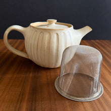 Load image into Gallery viewer, self-stripe rounded teapot - white
