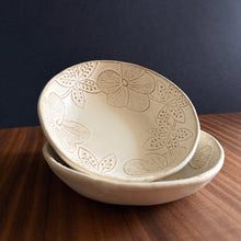 Load image into Gallery viewer, patterned botanical bowl - white
