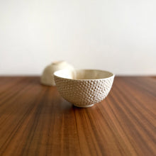Load image into Gallery viewer, patterned noodle bowl - cream
