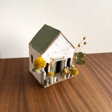 Load image into Gallery viewer, illy's wall flower shop
