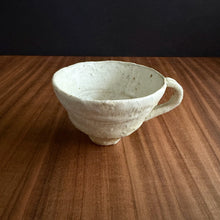 Load image into Gallery viewer, yoko matsunami tea cup - small

