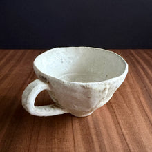 Load image into Gallery viewer, yoko matsunami tea cup - small
