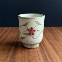 Load image into Gallery viewer, shigaraki pink flower cup
