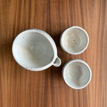 Load image into Gallery viewer, tobikanna carved sake set

