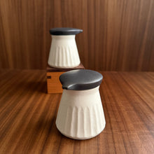 Load image into Gallery viewer, porcelain pouring vessel - small
