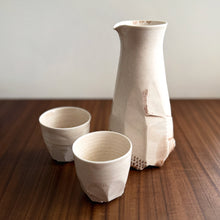 Load image into Gallery viewer, Laura Pascoe small cup - cream

