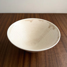 Load image into Gallery viewer, Laura Pascoe bowls - cream/brown/pink
