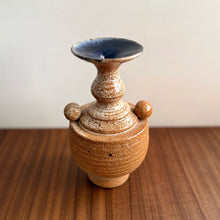 Load image into Gallery viewer, Claudia De Salvo ceramic vase 1
