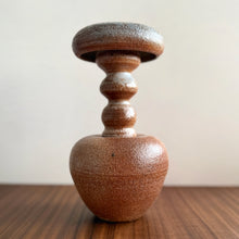 Load image into Gallery viewer, Claudia De Salvo ceramic vase 4
