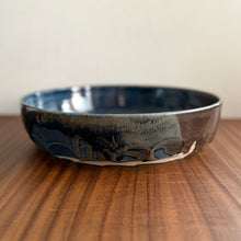 Load image into Gallery viewer, Laura Pascoe marbled ceramic bowl - large
