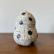 Load image into Gallery viewer, masae mitoma ceramic sculpture 1
